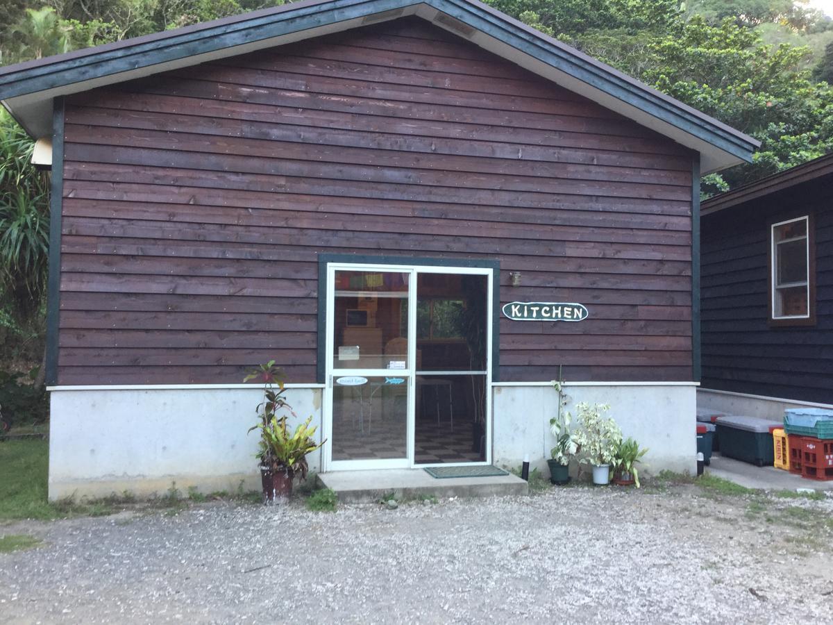 Shanti Bungalow Ogasawara Exteriör bild